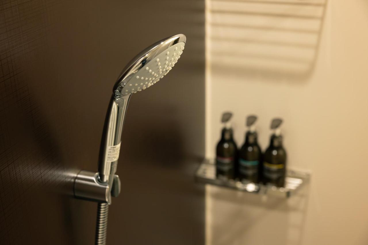 Omo Kansai Airport By Hoshino Resorts Izumisano Buitenkant foto A shower head
