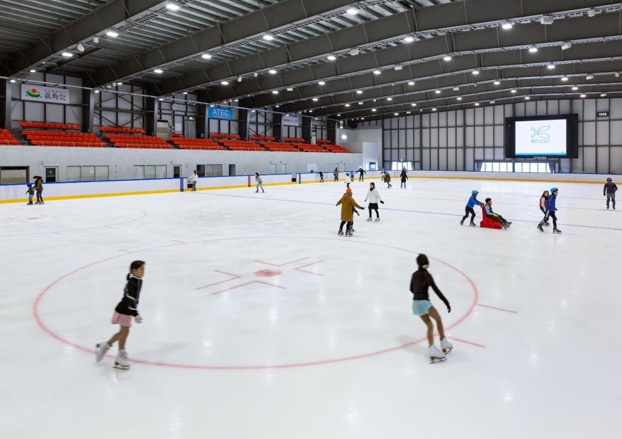 Omo Kansai Airport By Hoshino Resorts Izumisano Buitenkant foto The Ice Arena Wales