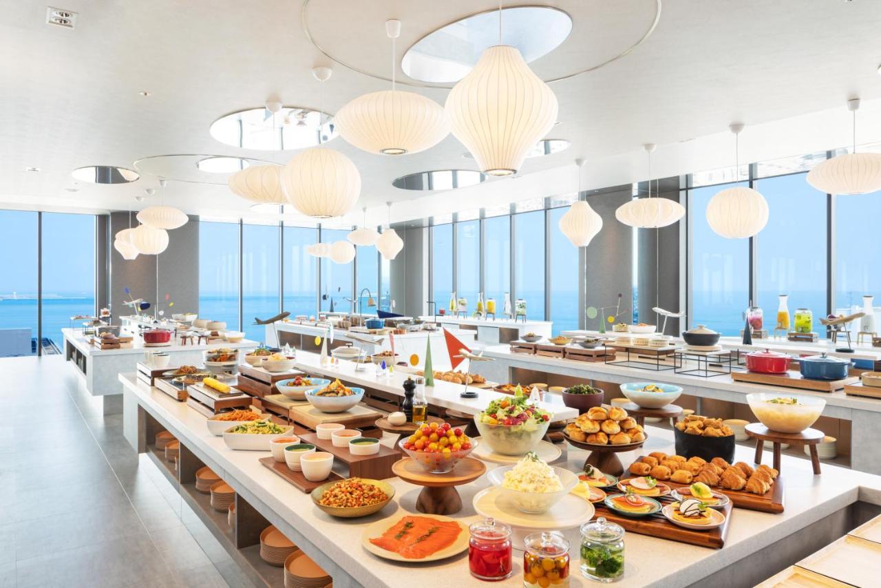 Omo Kansai Airport By Hoshino Resorts Izumisano Buitenkant foto The buffet at the 360° restaurant