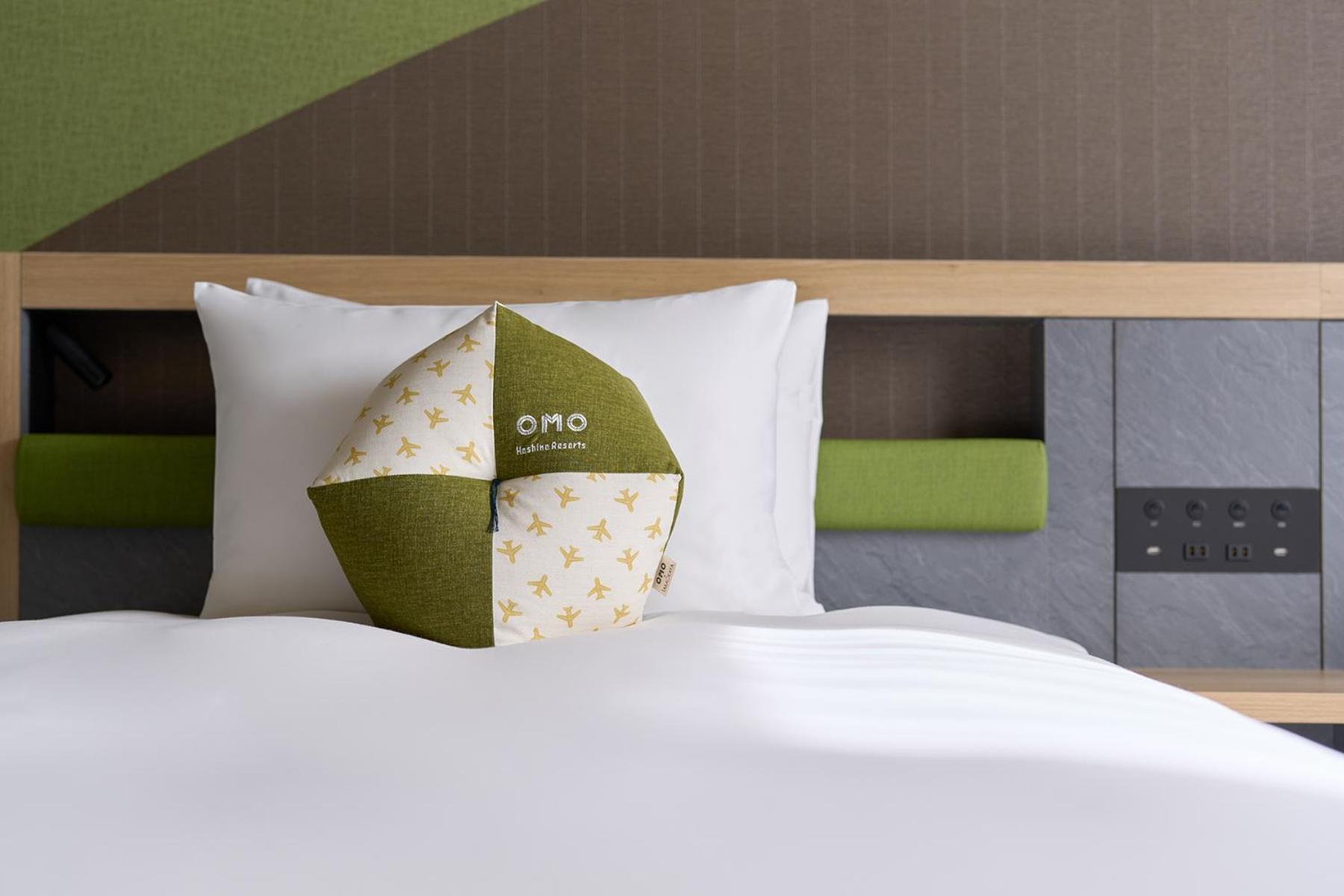 Omo Kansai Airport By Hoshino Resorts Izumisano Buitenkant foto OYO's signature pillow