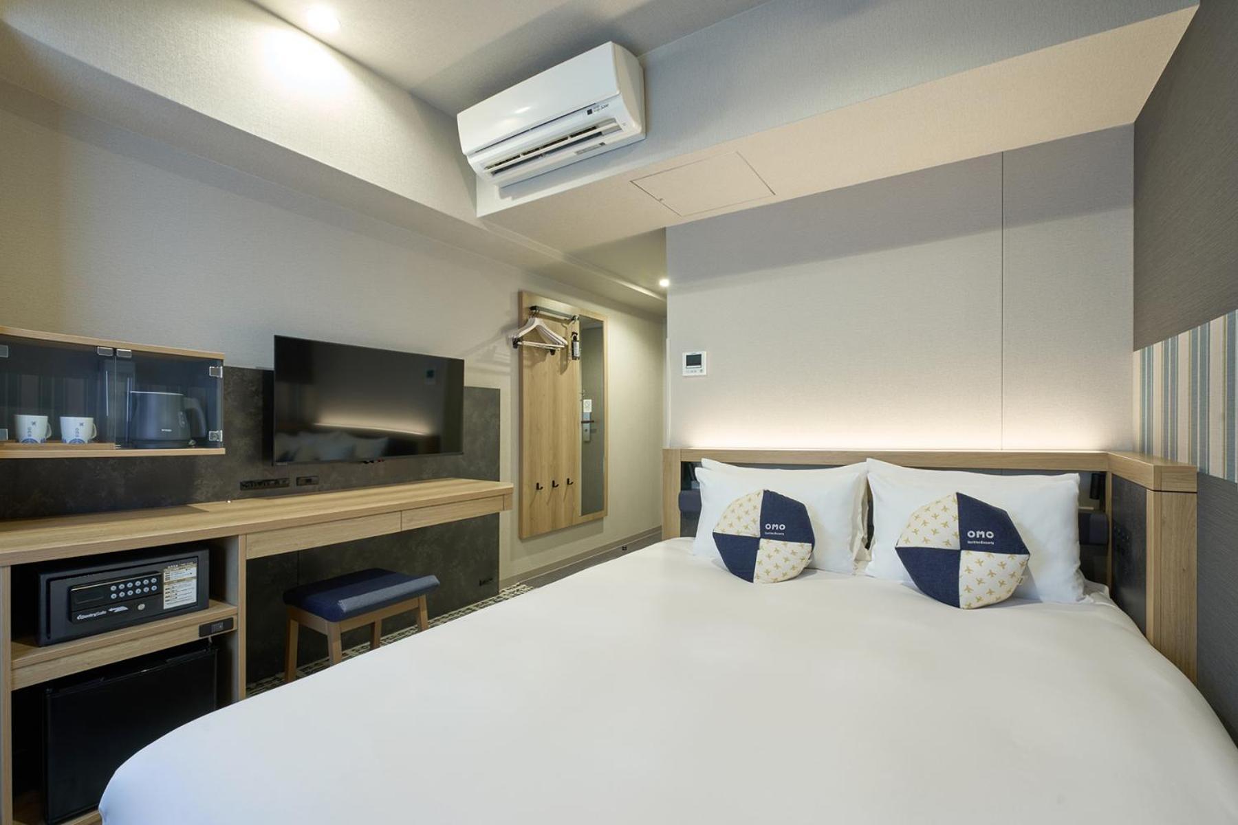 Omo Kansai Airport By Hoshino Resorts Izumisano Buitenkant foto A room at Hotel Winstar Kobe